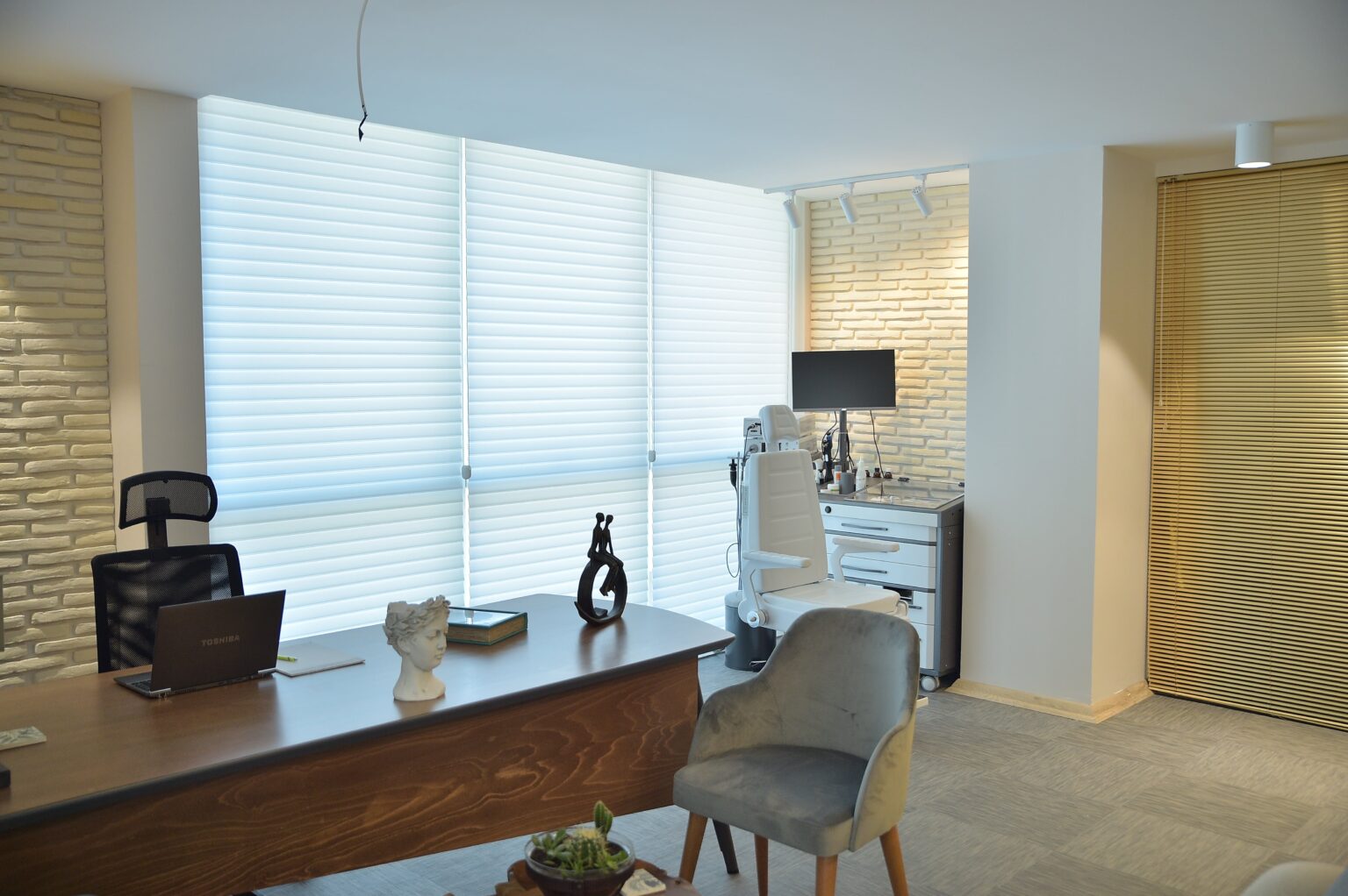 D4S_9602-min-1536x1022